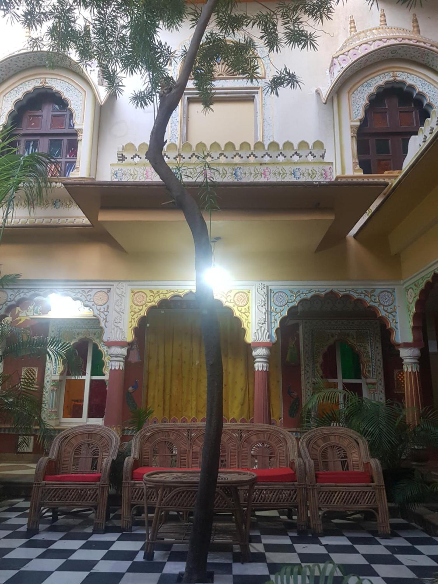 Sureli Haveli Apartment Джайпур Стая снимка