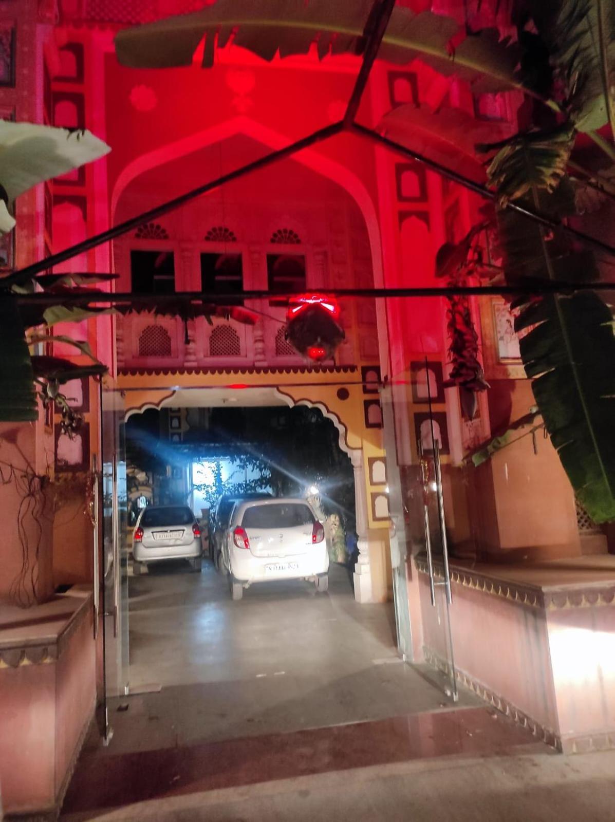 Sureli Haveli Apartment Джайпур Стая снимка